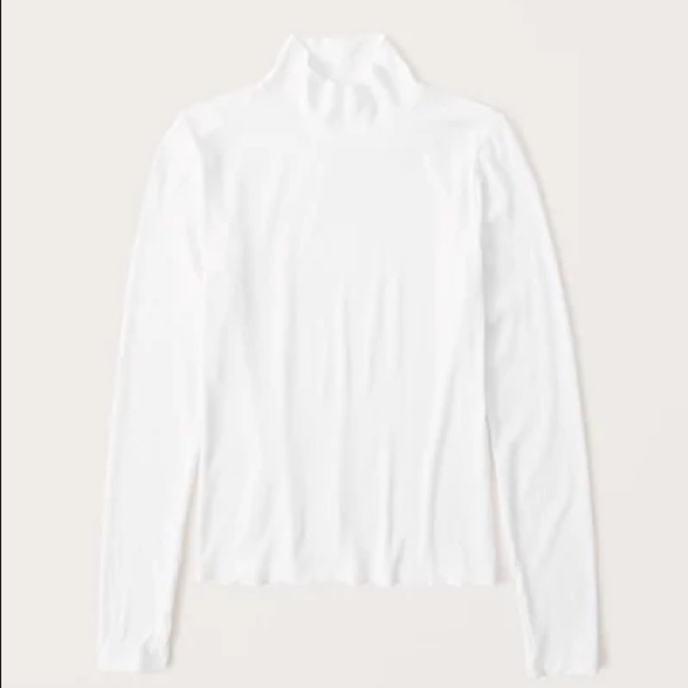 Abercrombie and Fitch white turtle neck